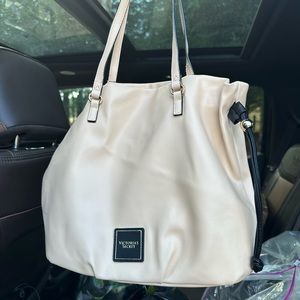 Victoria secret purse . Light pink soft leather drawstring